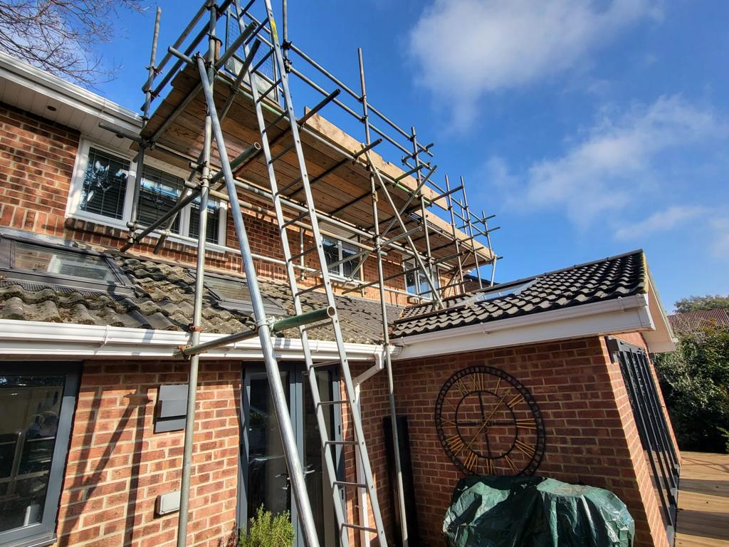 Solar panel access scaffold, Primrose Way, Southampton