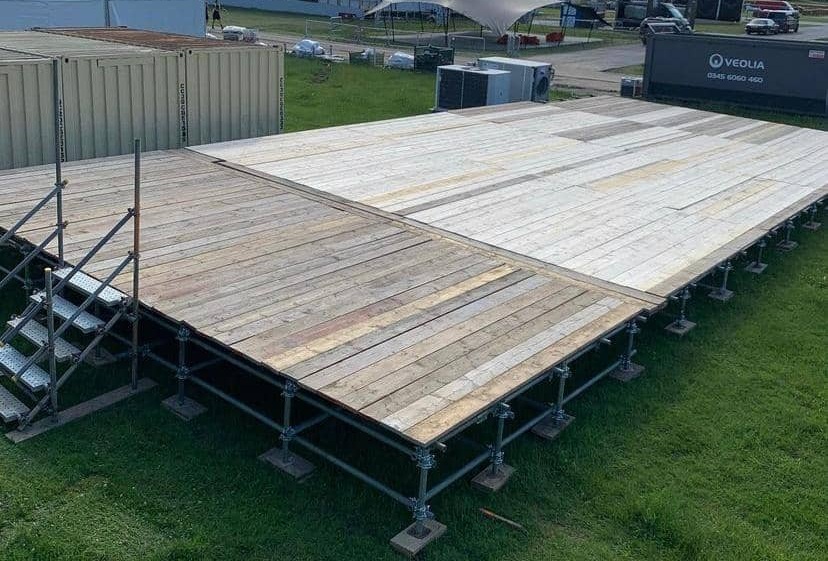 Stage scaffold for vehicle event